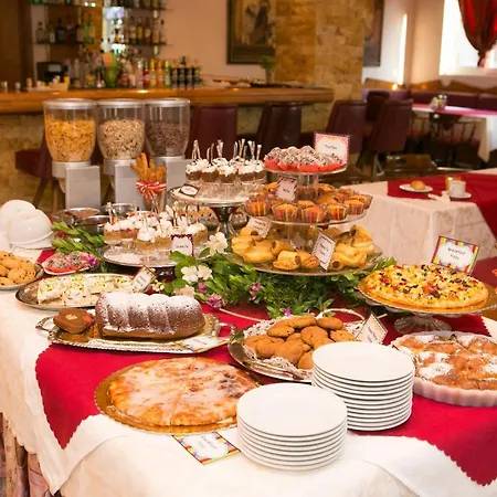 Hotel apartamentowy Arte Annapolis Rhodes City